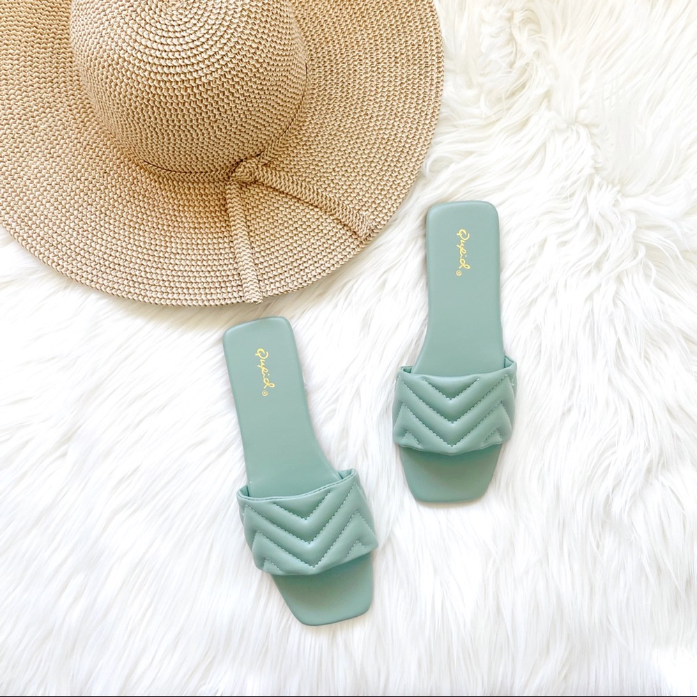 Sage green slip on sandals slides square toe - Picture 2 of 8